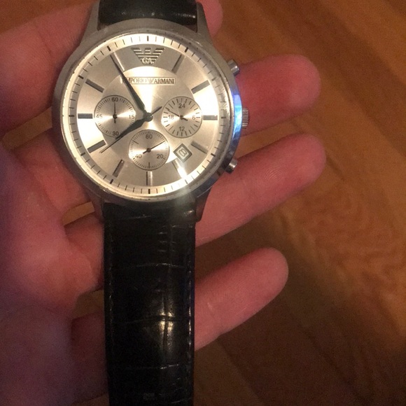 Emporio Armani Men’s Black Leather Strap - Picture 2 of 2